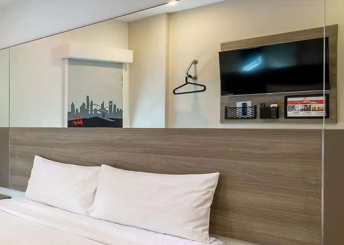 Easy Planet Surawong Hotel