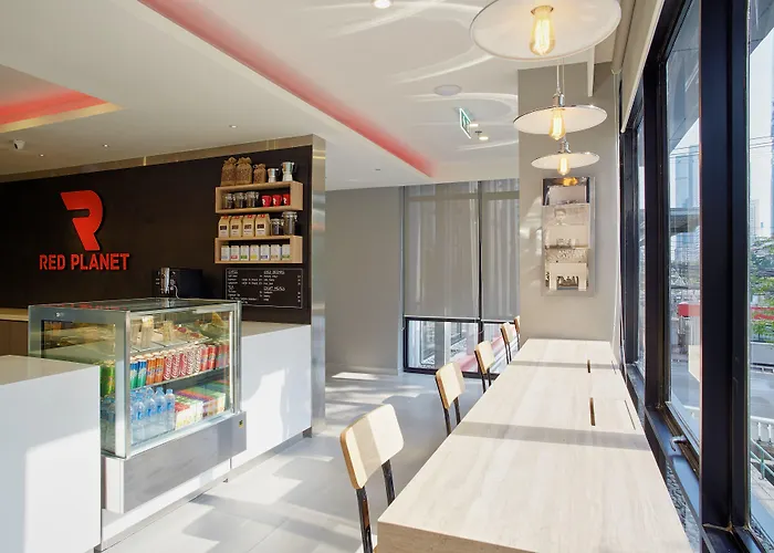 Easy Planet Surawong Hotel